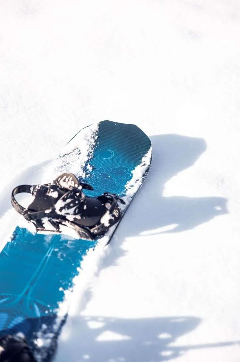 Lib Tech Golden Orca Snowboard 2024