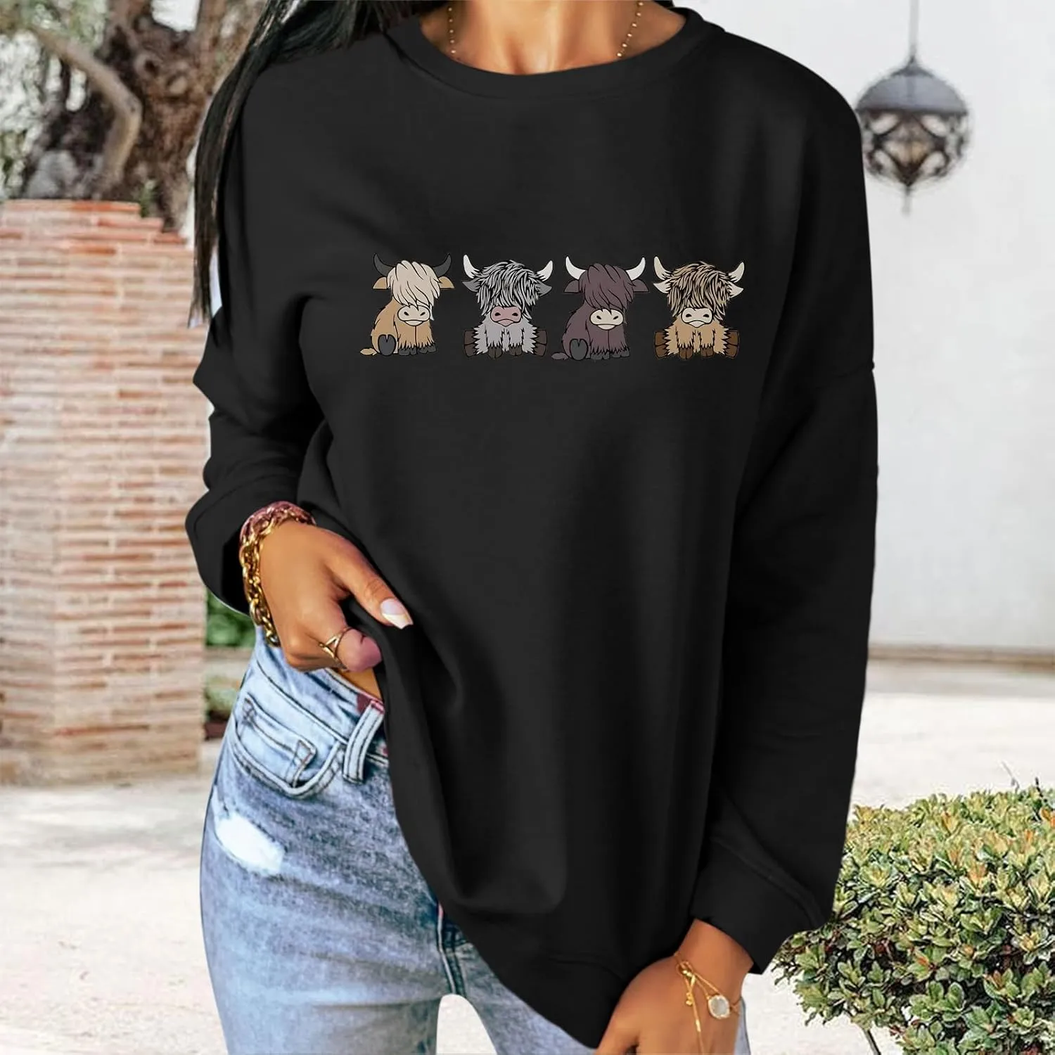 Women Highland Cow Sweatshirt Cute Animal Graphic Farm Pullover Country Western Casual Long Sleeve Shirts Tops